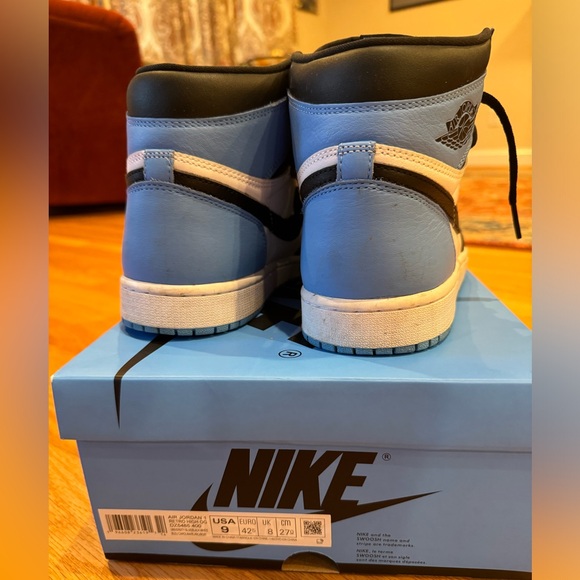 Air Jordan 1 Retro High OG, size 9 - Picture 5 of 6